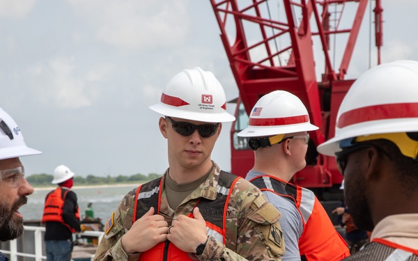 Galveston District Hosts 20th Engr. Bn. For Leadership Development