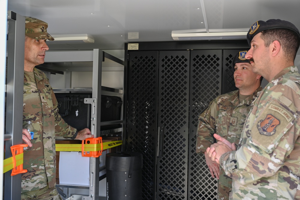 Indiana's Adjutant General Visits 181st Intelligence Wing