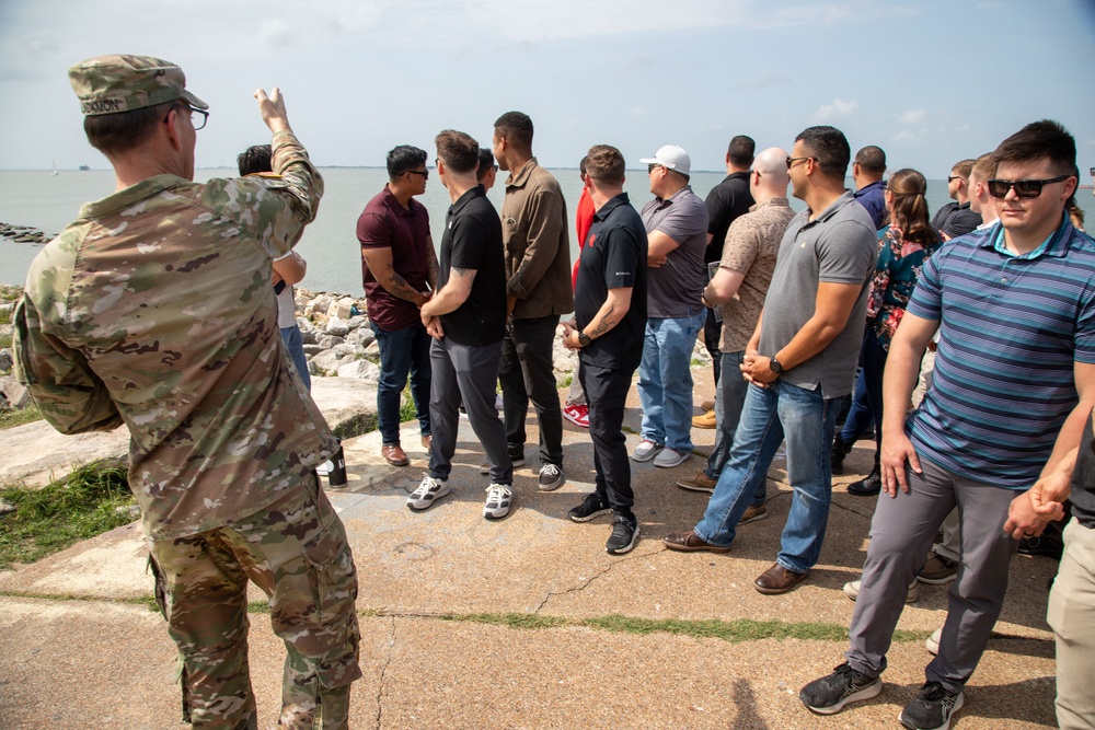 Galveston District Hosts 20th Engr. Bn. For Leadership Development