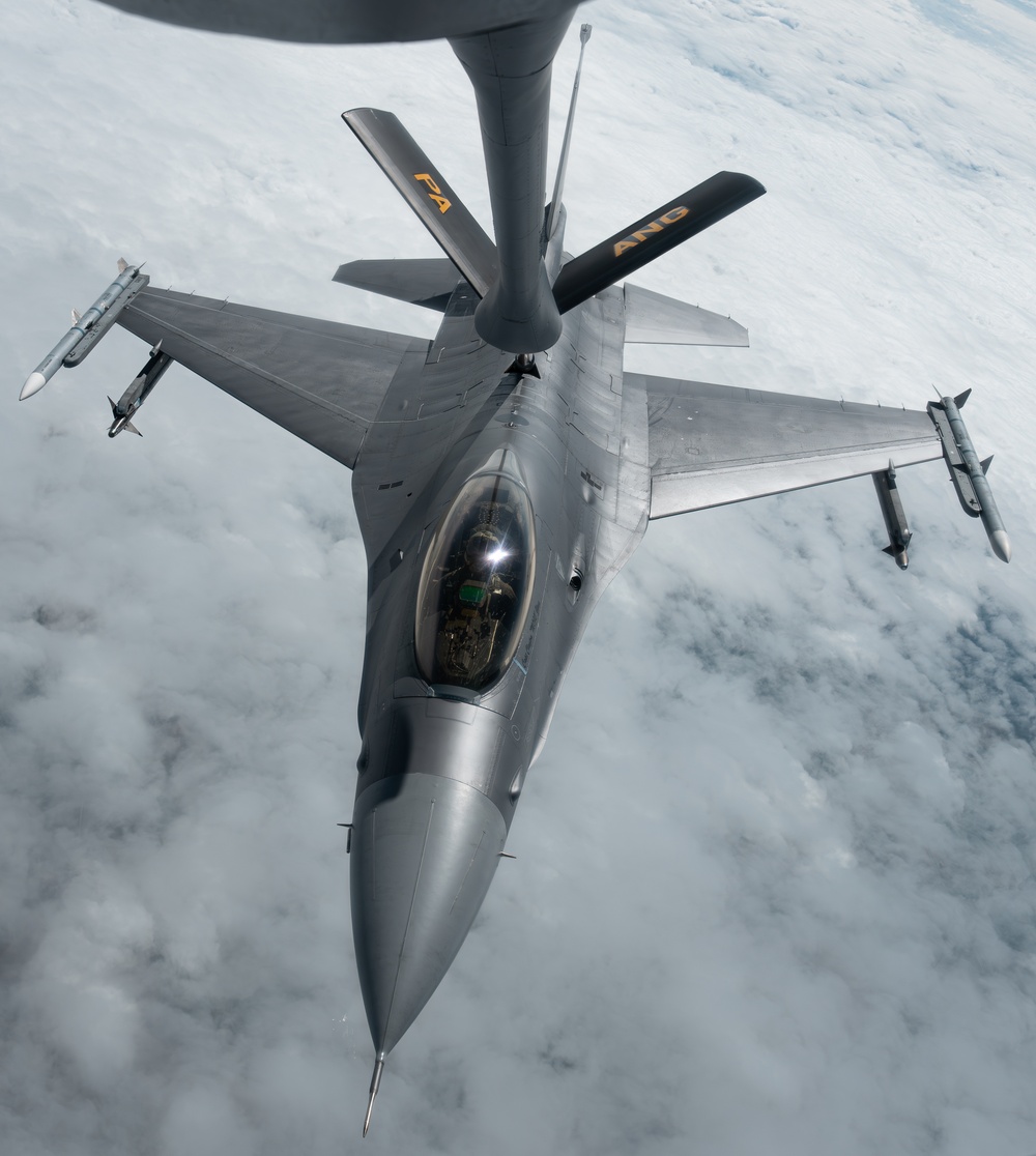 F-16 Falcon Tops Off with a KC-135