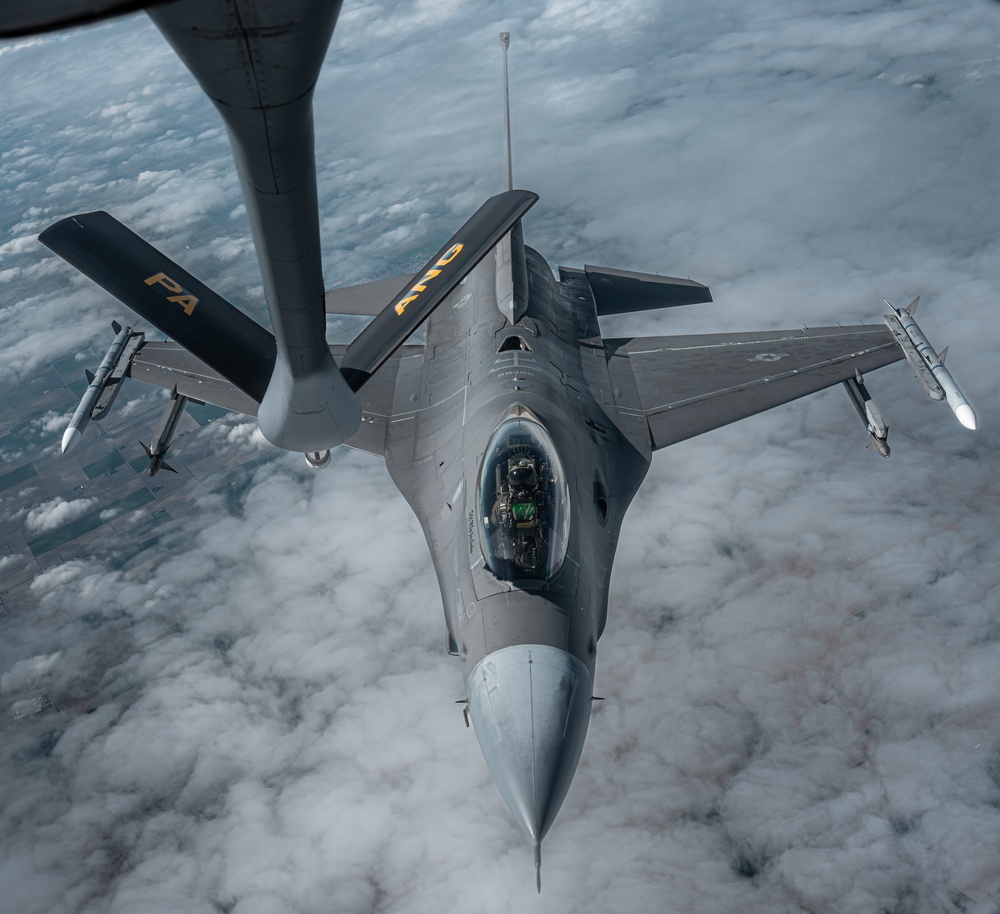 F-16 Falcon Tops Off with a KC-135