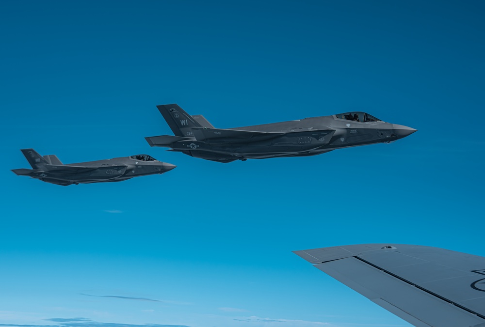F-35s off the Wing Tips
