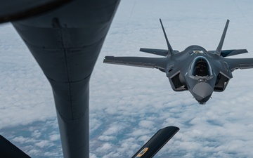 F-35A Lighting II Refuels with 171st