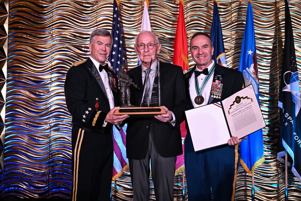 SOCOM hosts 2025 SOF Week award ceremony
