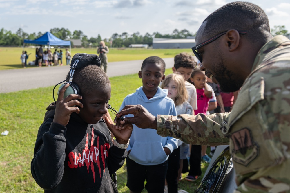 Moody AFB hosts inaugural showcase with Lanier County School District