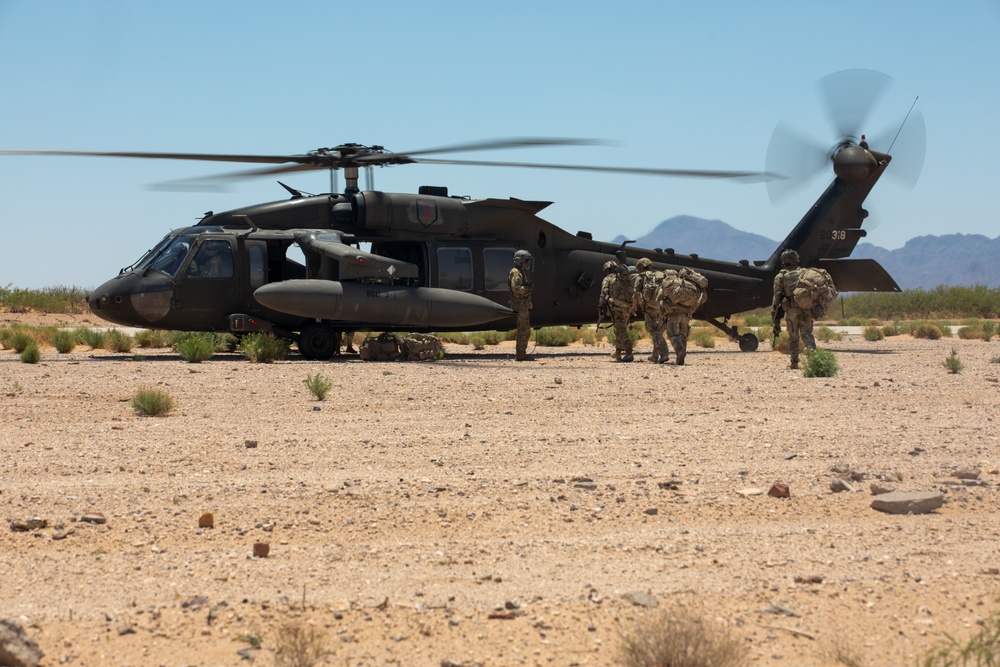 1-41 Infantry Battalion conducts air assault operations