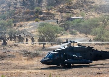 1-41 Infantry Battalion conducts air assault operations