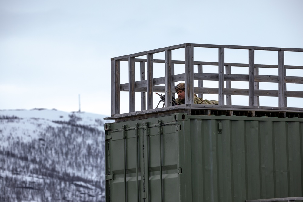Panther Brigade Soldiers seize the objective from NATO Allies and partners during Swift Response