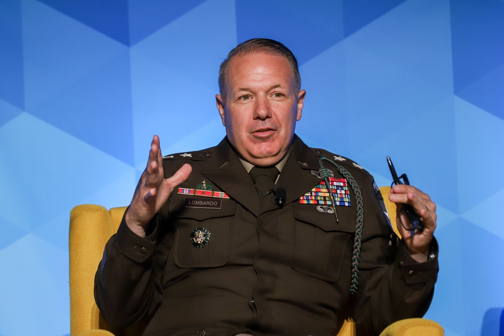 LANPAC host &quot;Shoulder to Shoulder&quot; Panel