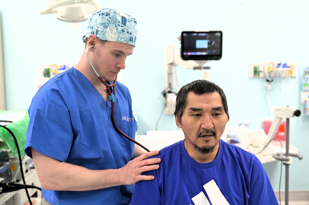 Alaskan people, animals receive no-cost care above Arctic Circle