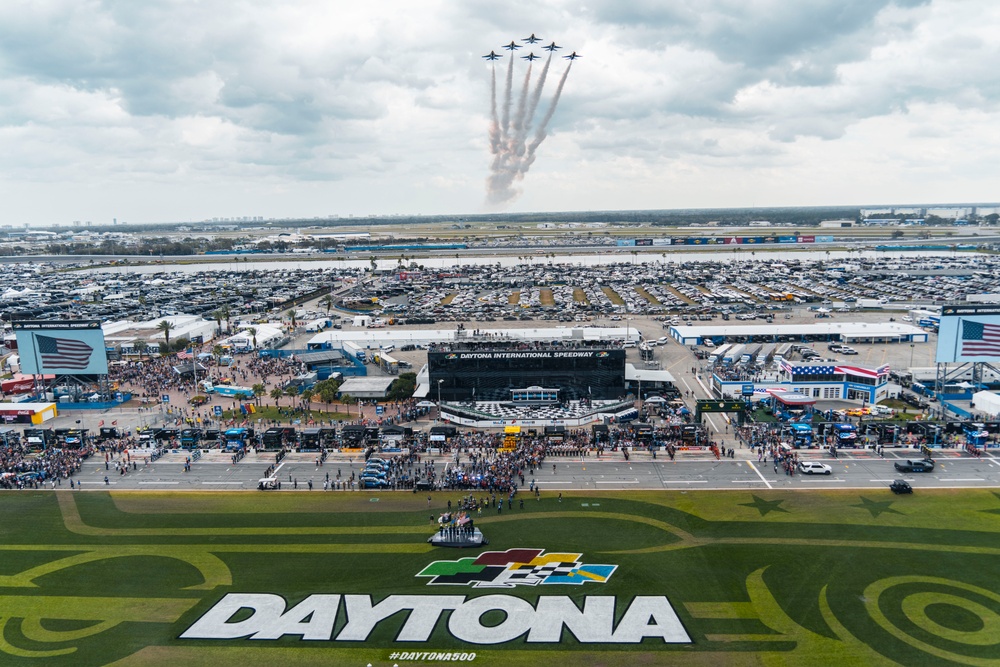 Thunderbird flyover the 67th annual Daytona 500
