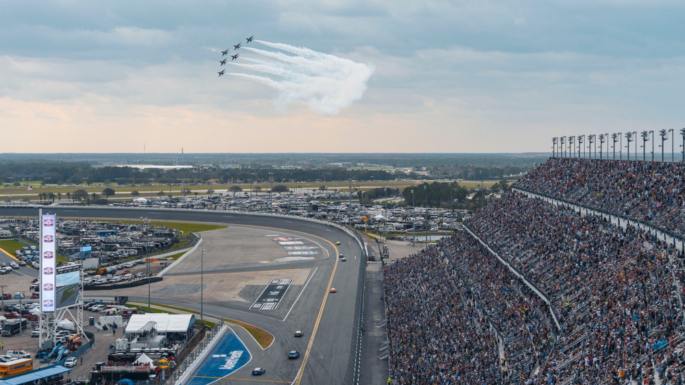 Thunderbird flyover the 67th annual Daytona 500