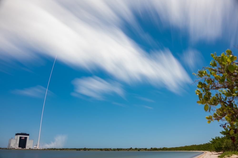 Starlink 6-67 Launches from Cape Canaveral Space Force Station
