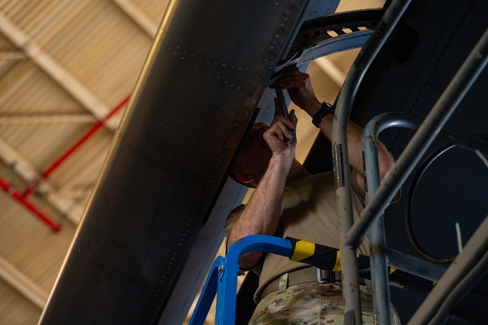 Maintaining the C-17
