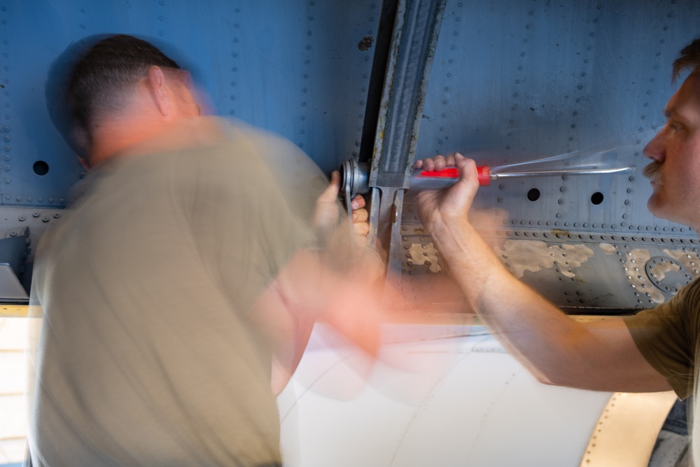 Maintaining the C-17