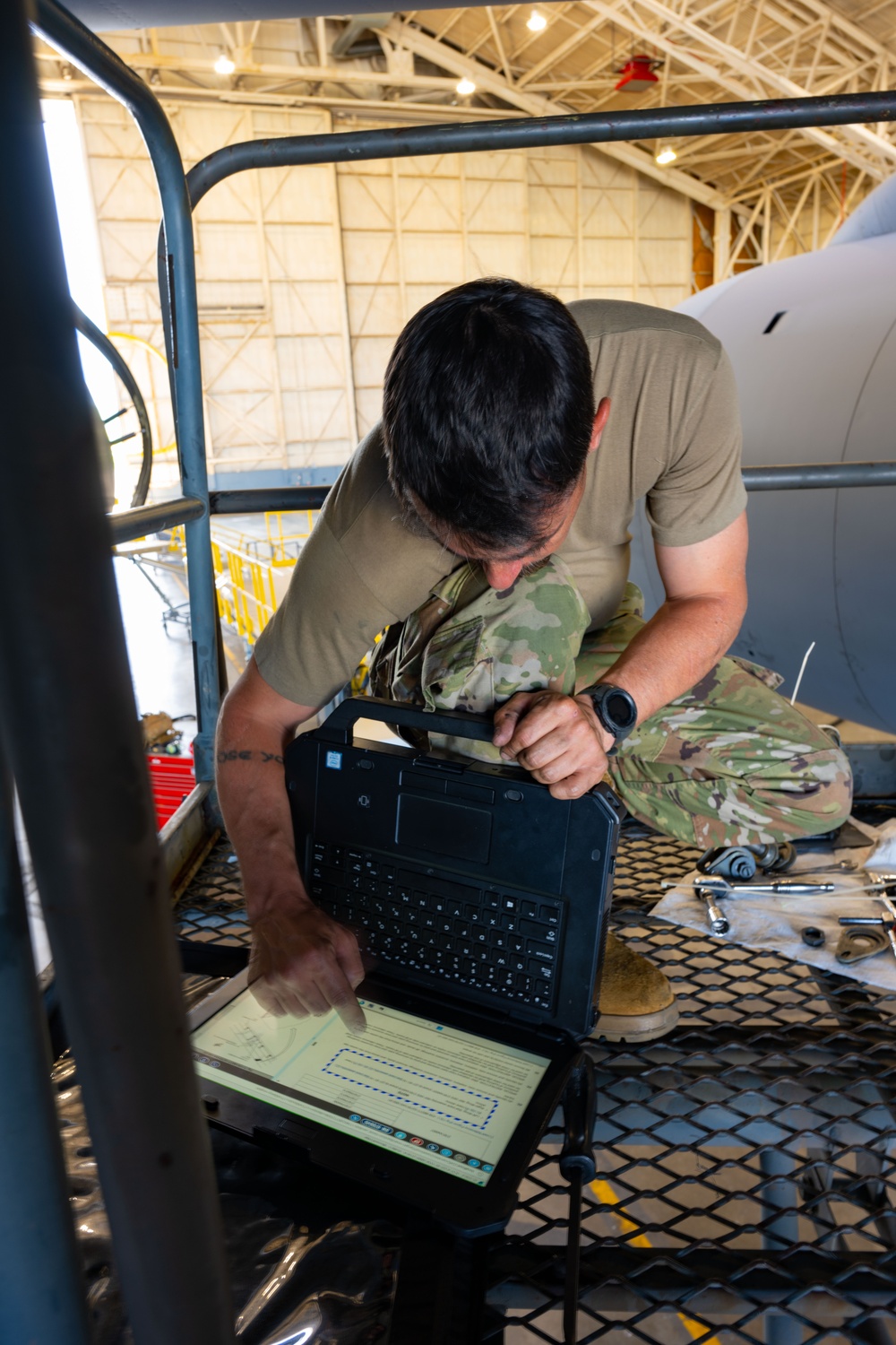 Maintaining the C-17