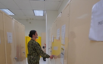 Setting the Standard: Navy Mortician’s Historic Success Highlights Critical Role in Warfighter Readiness and Recruitment