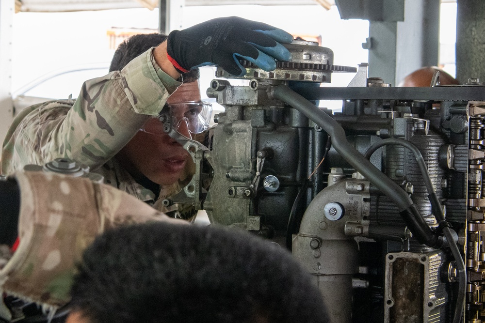 SENAN and Colombian Navy Motor Maintenance