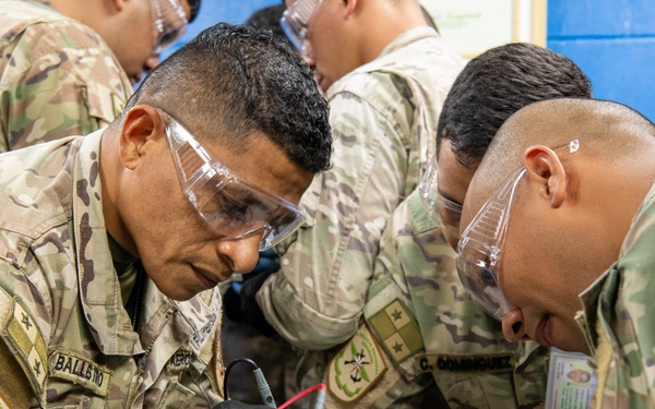 SENAN and Colombian Navy Motor Maintenance