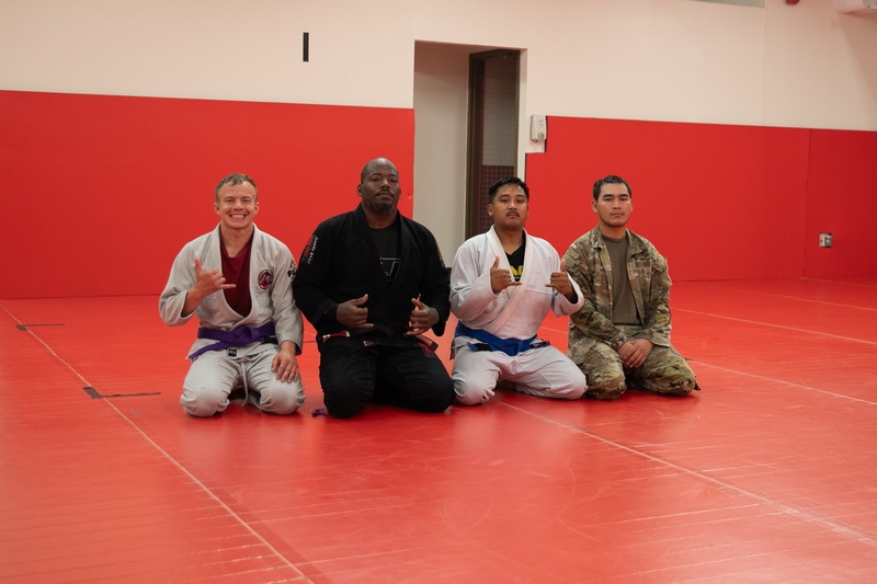 Combatives instructors, local business owner build Fort Sill combatives team