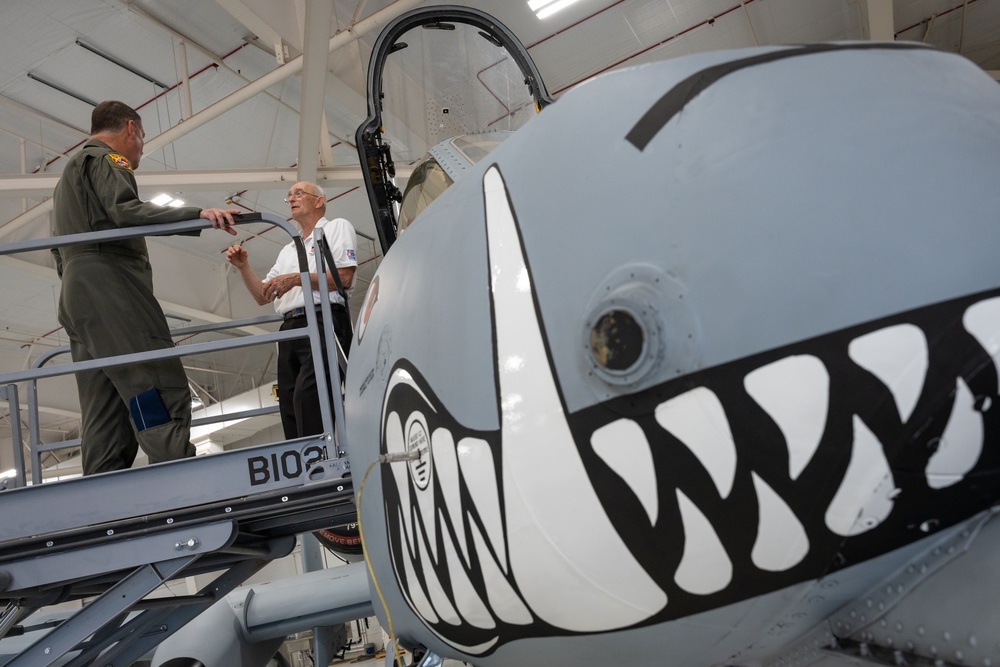 Vietnam War POW delivers empowering message to Team Whiteman