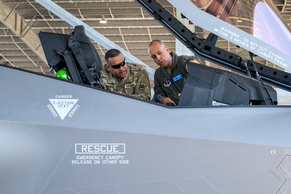 Collaboration in Action: Florida Guard Leaders Strengthen Joint Capabilities