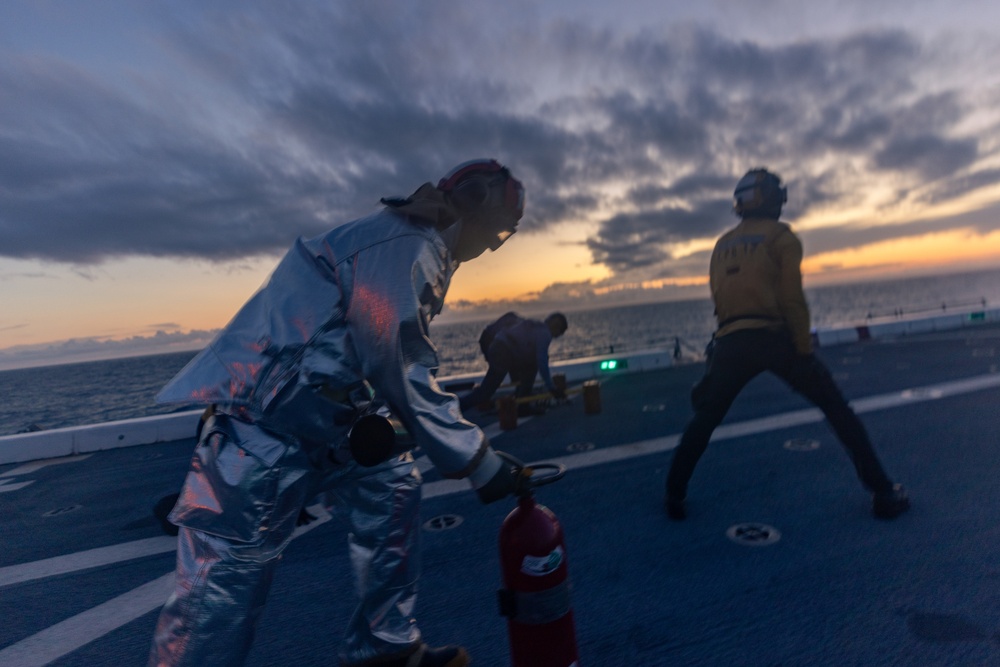 22nd MEU | VMM-265 (REIN) Board USS San Antonio