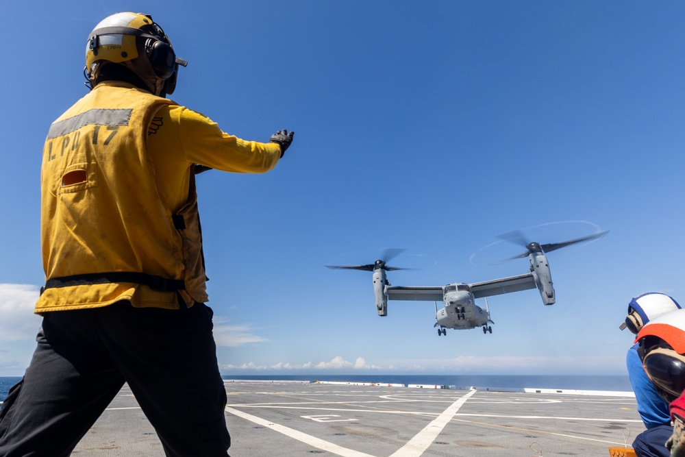 22nd MEU | VMM-265 (REIN) Board USS San Antonio