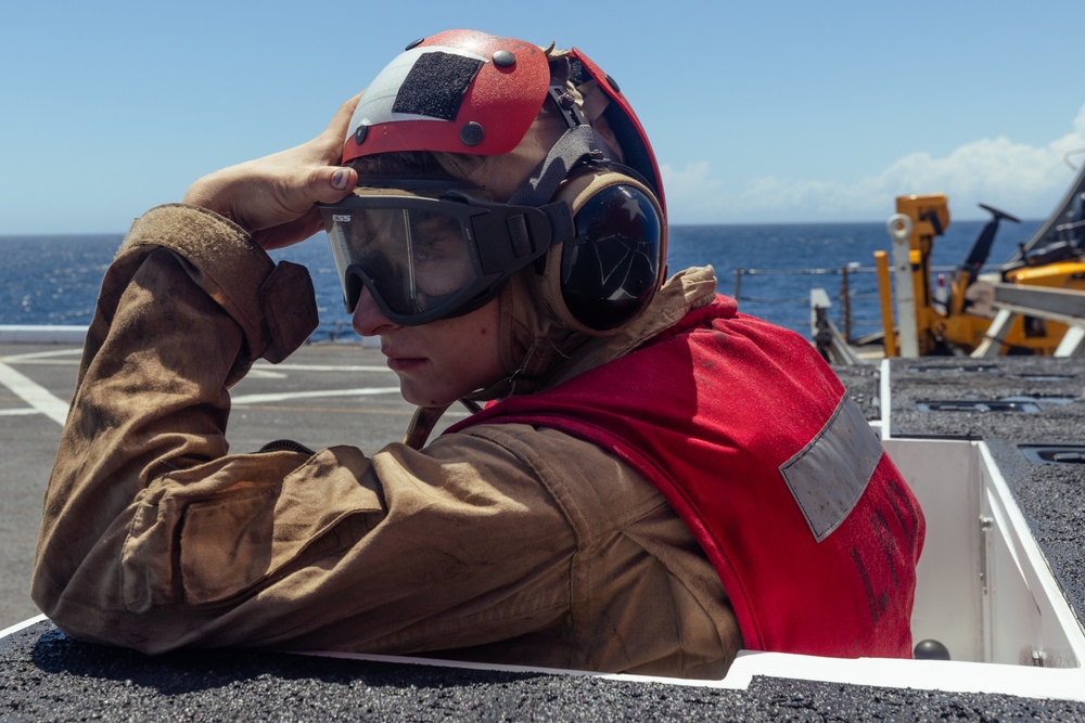 22nd MEU | VMM-265 (REIN) Board USS San Antonio