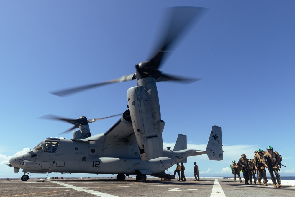 22nd MEU | VMM-265 (REIN) Board USS San Antonio
