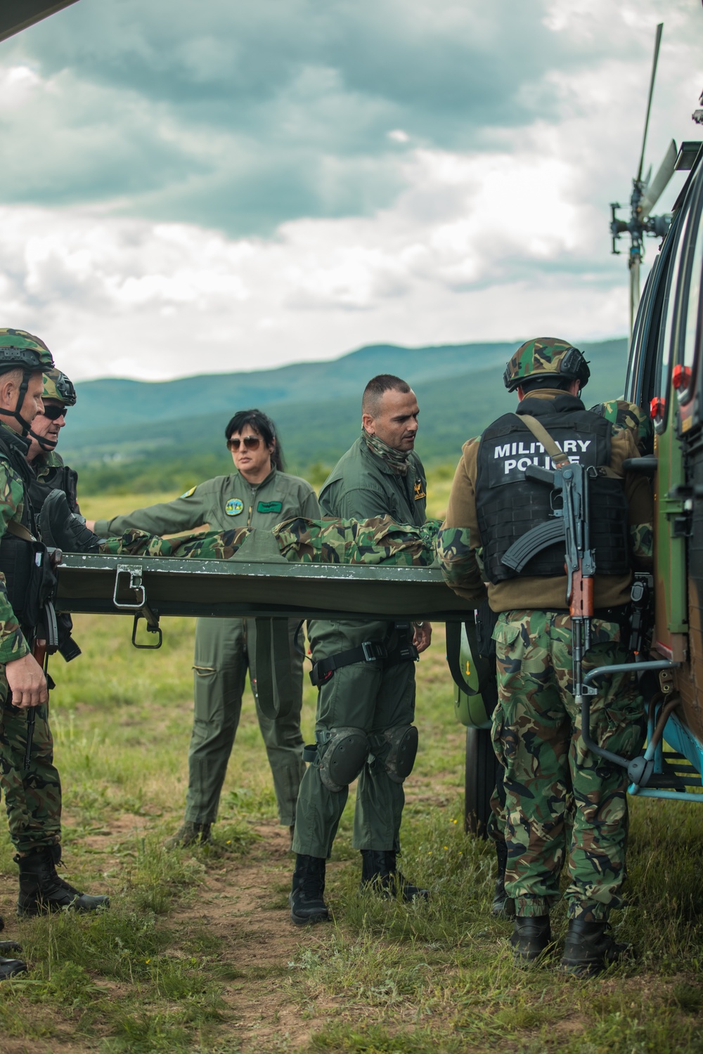 117th MP Battalion conducts Multinational MEDEVAC training in Bulgaria