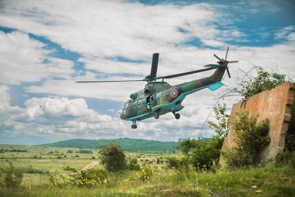 117th MP Battalion Conducts Multinational MEDEVAC Training in Bulgaria