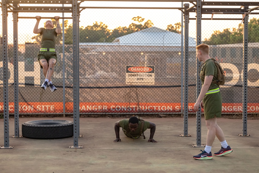 MRF-D 25.3: Marines participate in Headquarters Company physical training event