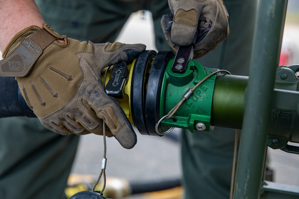 U.S. Marines conduct air-delivered ground refueling during Kodiak Mace 25