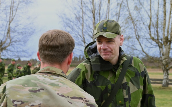 Green Berets work together with Swedish Home Guard