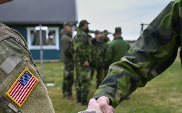 Green Berets work together with Swedish Home Guard