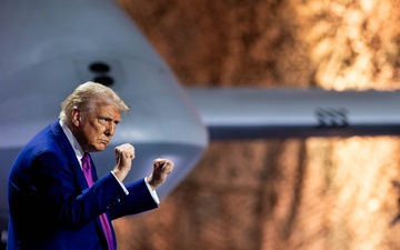 President Trump visits Al Udeid Air Base