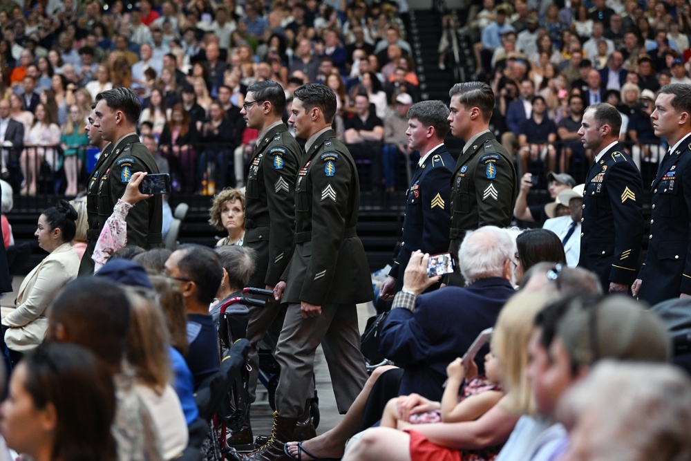 Students Graduate Special Forces Training, Don Green Beret at Regimental First Formation