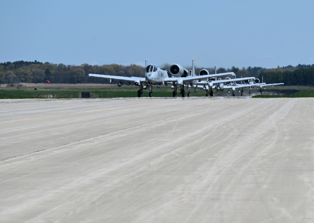 Maryland Air Guard conducts A-10 CSAR training in Wisconsin