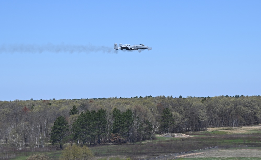 Maryland Air Guard conducts A-10 CSAR training in Wisconsin