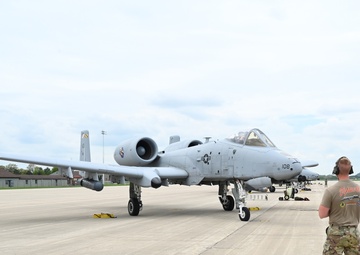Maryland Air Guard conducts A-10 CSAR training in Wisconsin