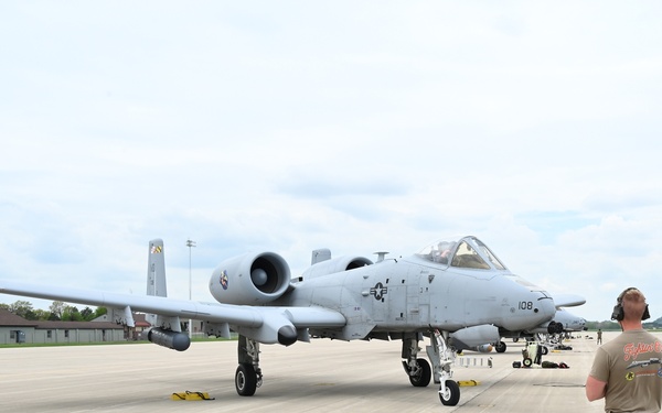 Maryland Air Guard conducts A-10 CSAR training in Wisconsin