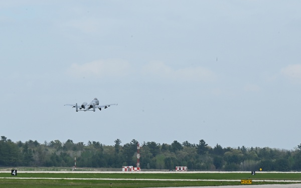 Maryland Air Guard conducts A-10 CSAR training in Wisconsin