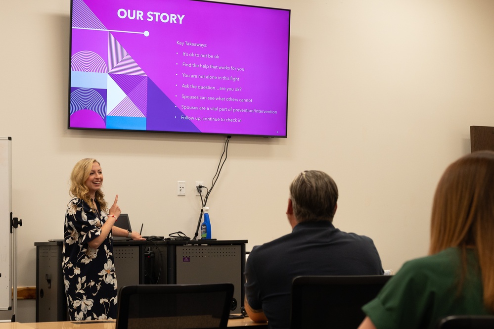Spouses on Alert program at Whiteman AFB