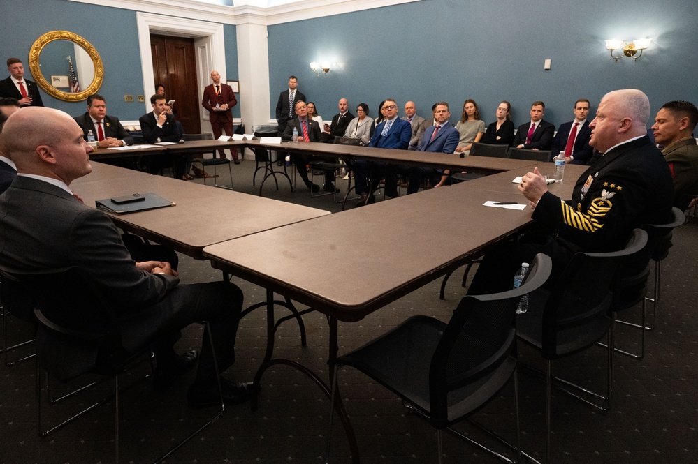 MCPON Honea participates in Navy-Marine Corps Caucus Social