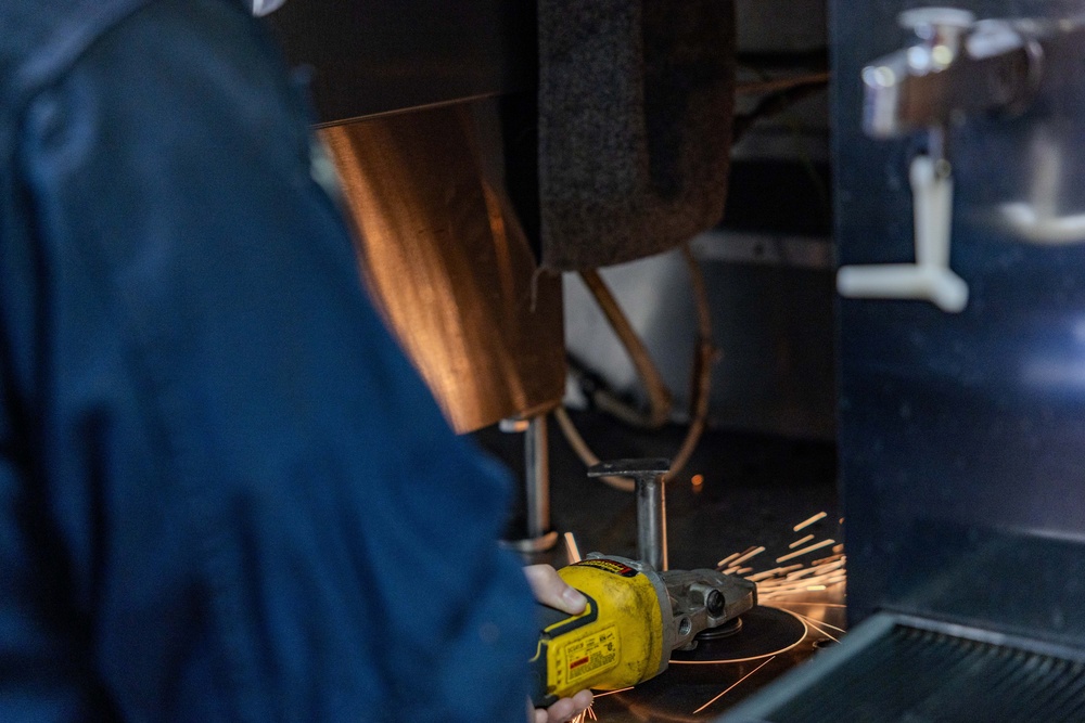 Maintenance aboard USS Ralph Johnson