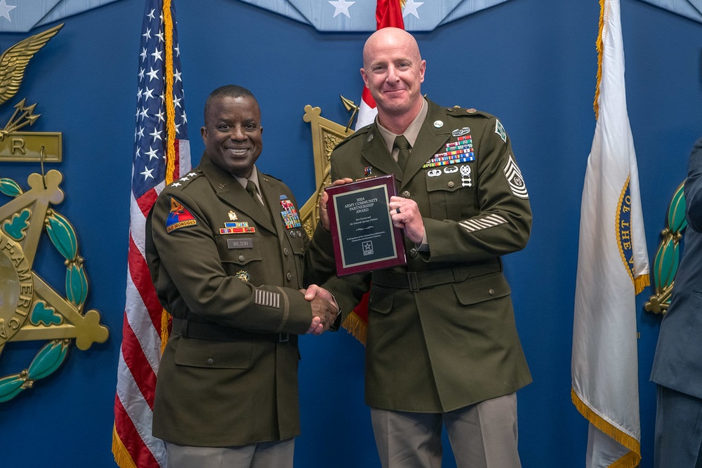 Fort Carson, Colorado Springs Utilities receive Army partnership award