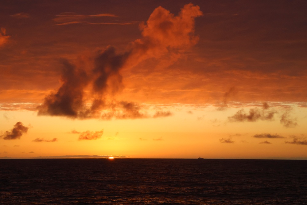 Sunset on the Arleigh Burke-class guided-missile destroyer USS Bulkeley (DDG 84)