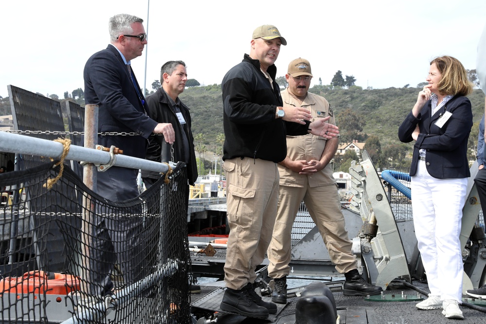 Coronado Mayor Visits USS Greeneville