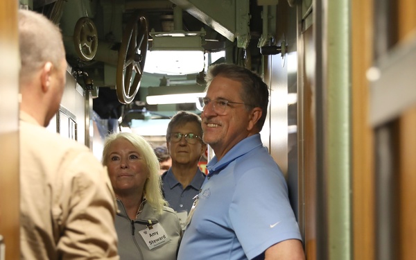 Coronado Mayor Visits USS Greeneville
